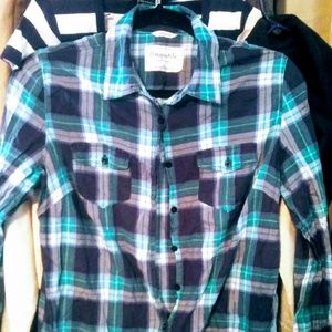 Woman's long sleeve button down shirt